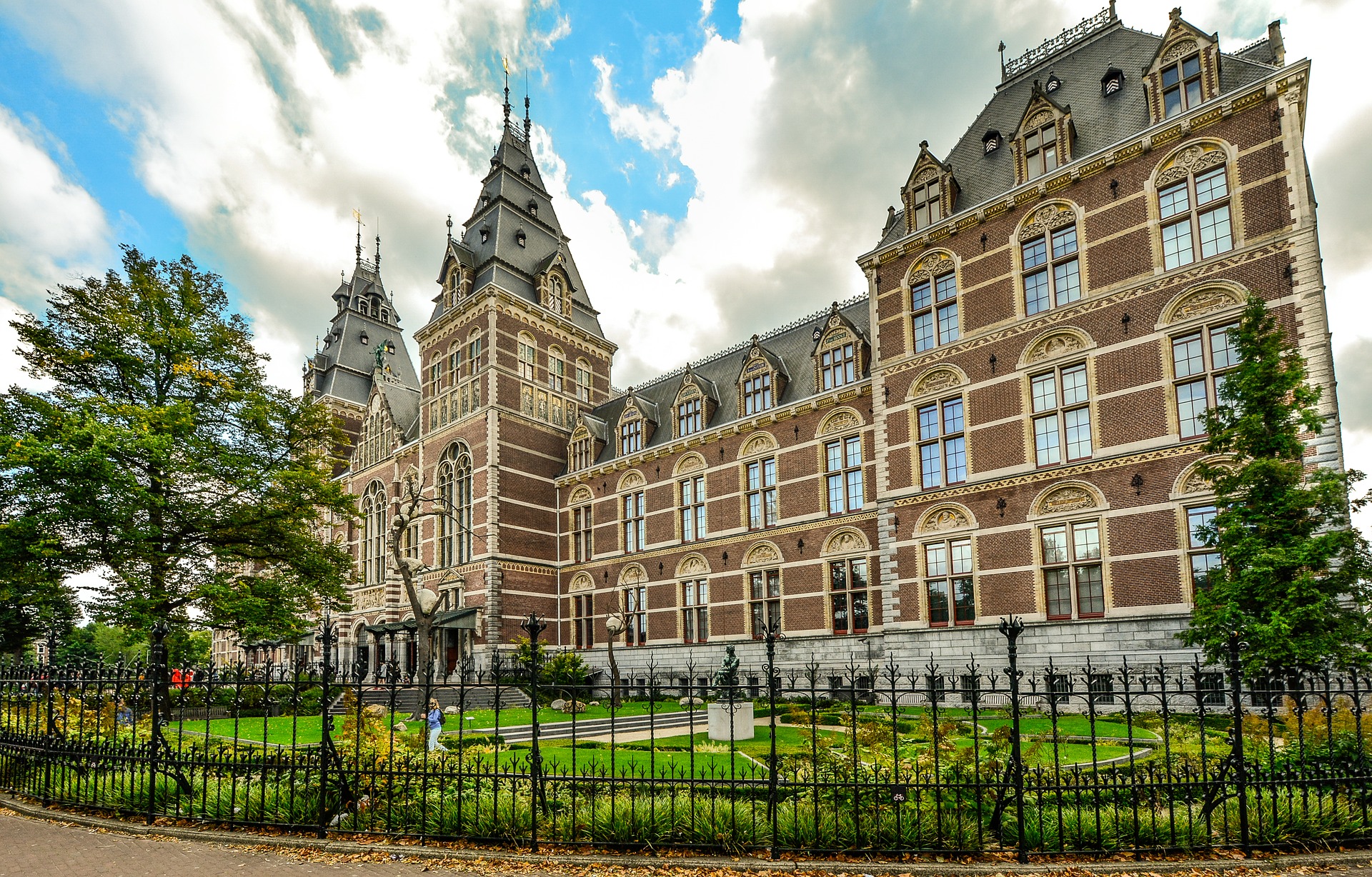 The Rijksmuseum, whose director broadly supports the proposals