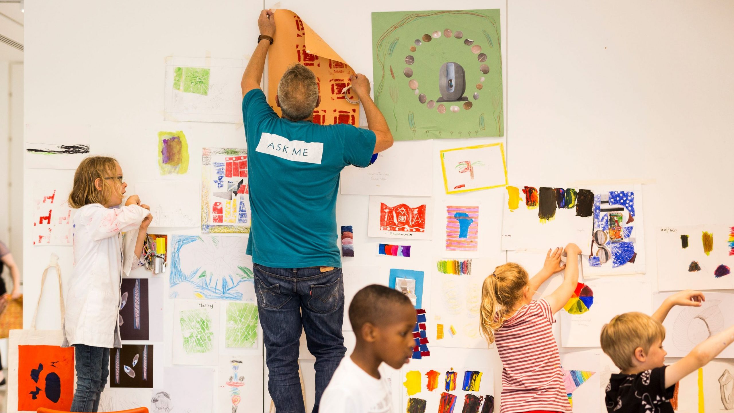 The Hepworth Wakefield is participating in the summer schools programme this year